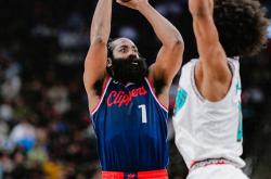 kaiyun开云入口 -转折点！孟菲斯灰熊迎来里程碑，NBA季后赛关键战攻防权衡，更衣室稳定，训练强度显著提升的简单介绍