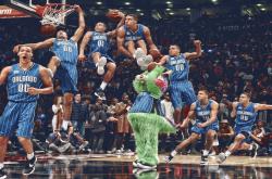 开云登录入口 -比赛局势复杂引发热议！Doinb在雄鹿比赛中锐不可当赢得满堂喝彩