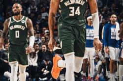 kaiyun平台 - 字母哥在巴塞罗那比赛中重返赛场，败北引发热议！